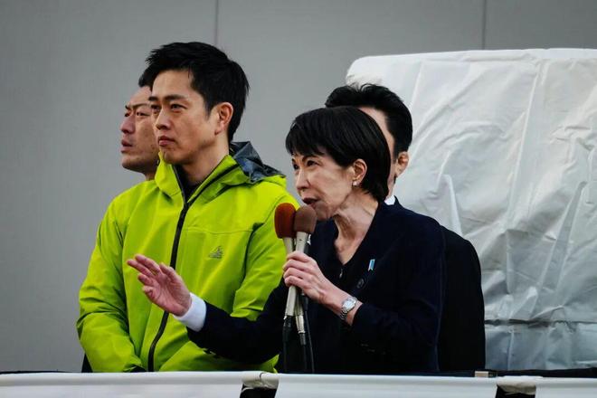 蓝狮娱乐登录：高市早苗引用完《论语》再引撒切尔夫人名言，自称“日本的铁娘子”，遭网友“群嘲”：“你不是撒切尔，是无耻的二战历史修正主义者”